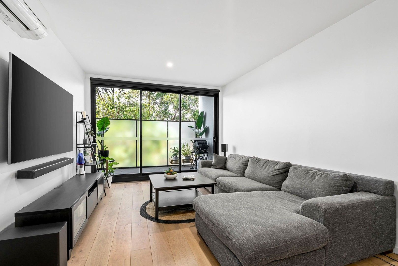 207/324 Pascoe Vale Road, Essendon VIC 3040, Image 0