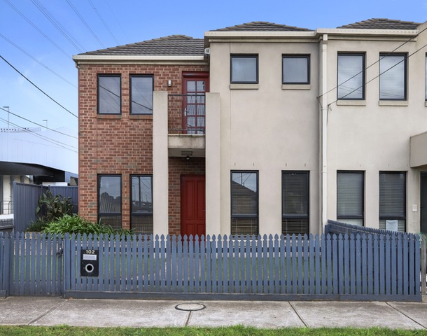 102 Wembley Avenue, Yarraville VIC 3013