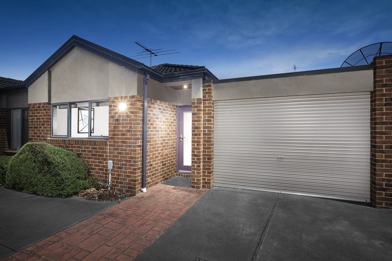 2/37 Cash Street, Kingsbury VIC 3083, Image 0