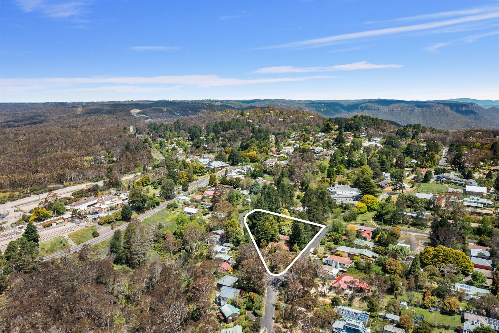 27 Jersey Parade, Mount Victoria NSW 2786, Image 2