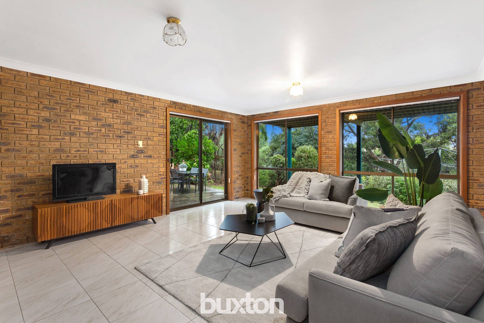 68 Oakpark Drive, Chadstone VIC 3148, Image 1