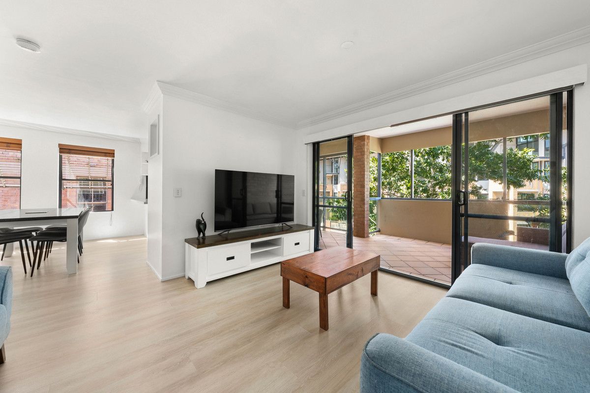 2 bedrooms Apartment / Unit / Flat in 9/140 Commercial Road TENERIFFE QLD, 4005