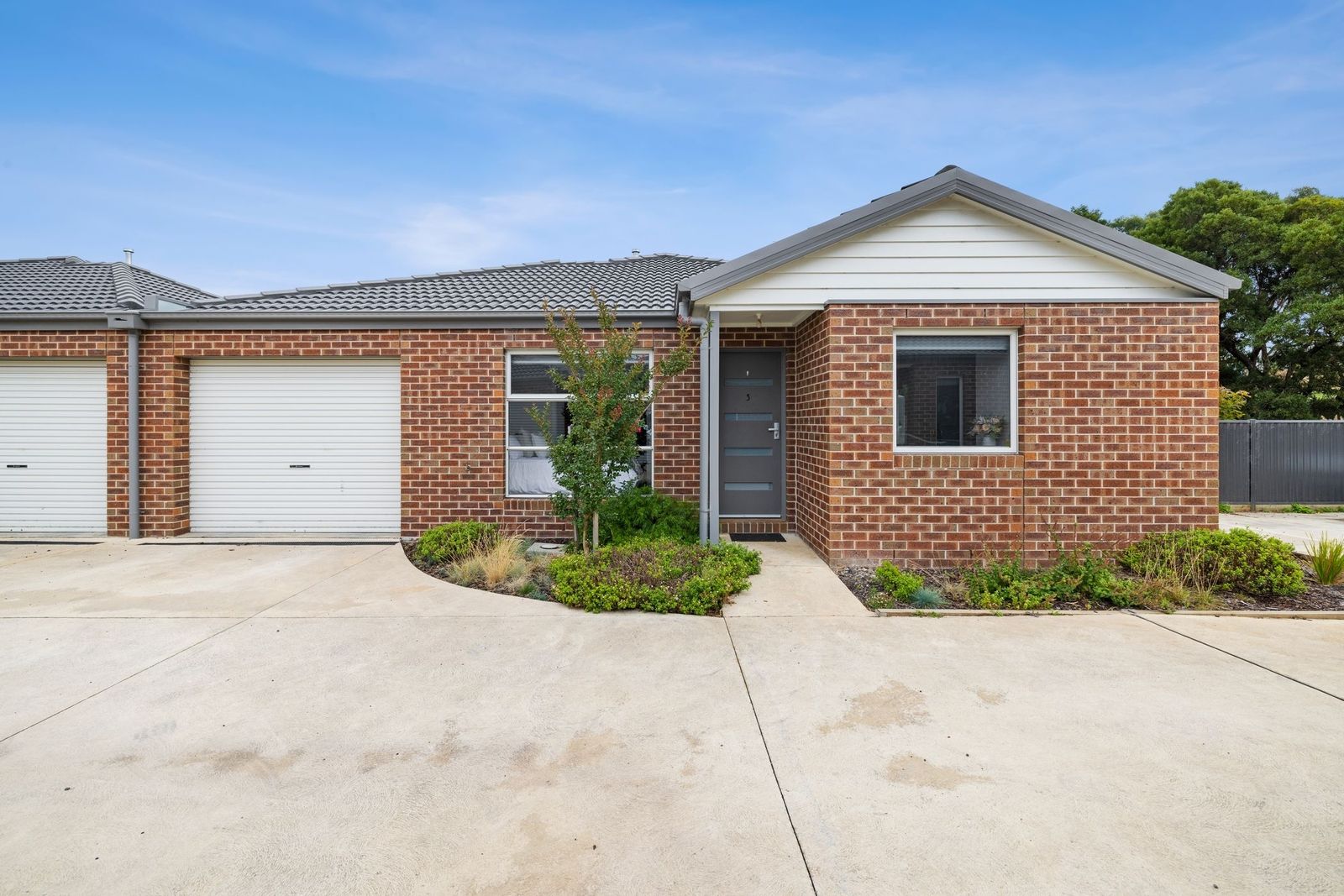 3 bedrooms House in 3/319 Lal Lal Street CANADIAN VIC, 3350