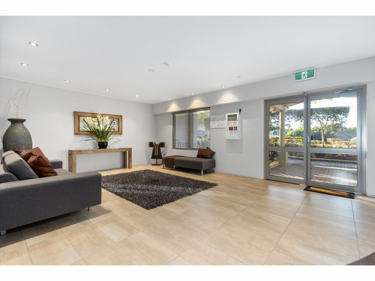 5/13 Tweeddale Road, Applecross WA 6153, Image 1