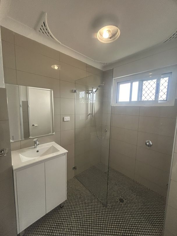 2 bedrooms Apartment / Unit / Flat in 4/21 View Street CESSNOCK NSW, 2325