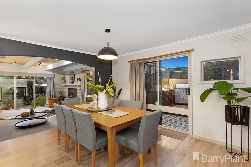 4 Alan Court, Bundoora VIC 3083, Image 2