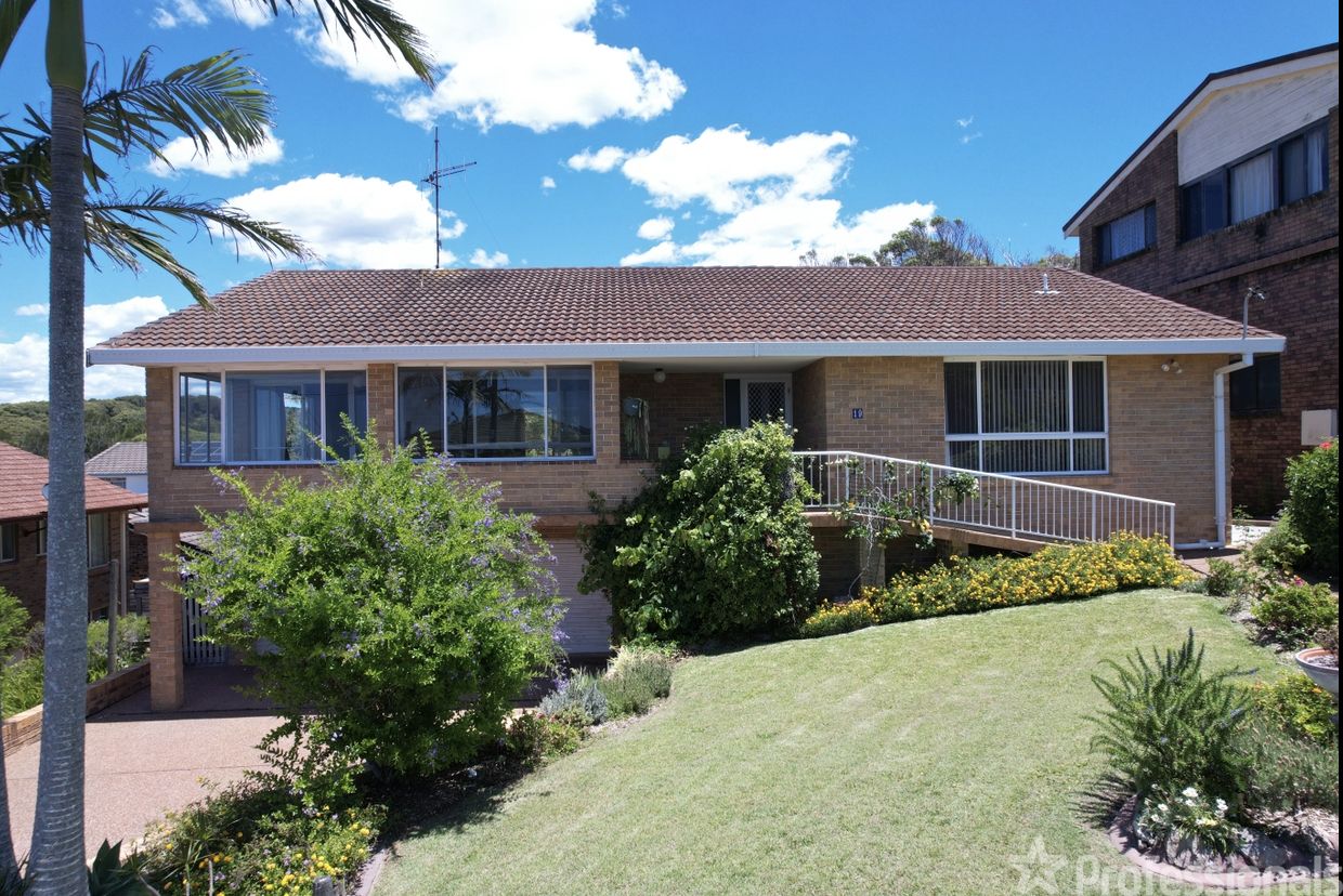19 Lakeview Crescent, Forster NSW 2428, Image 1
