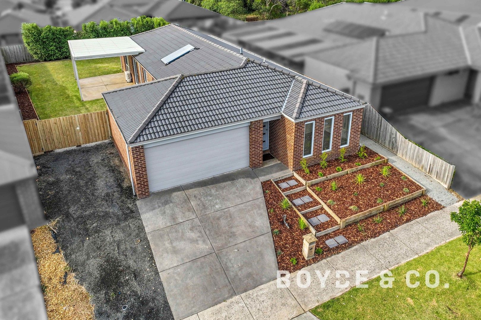 4 bedrooms House in 34 Jamescott Drive DROUIN VIC, 3818
