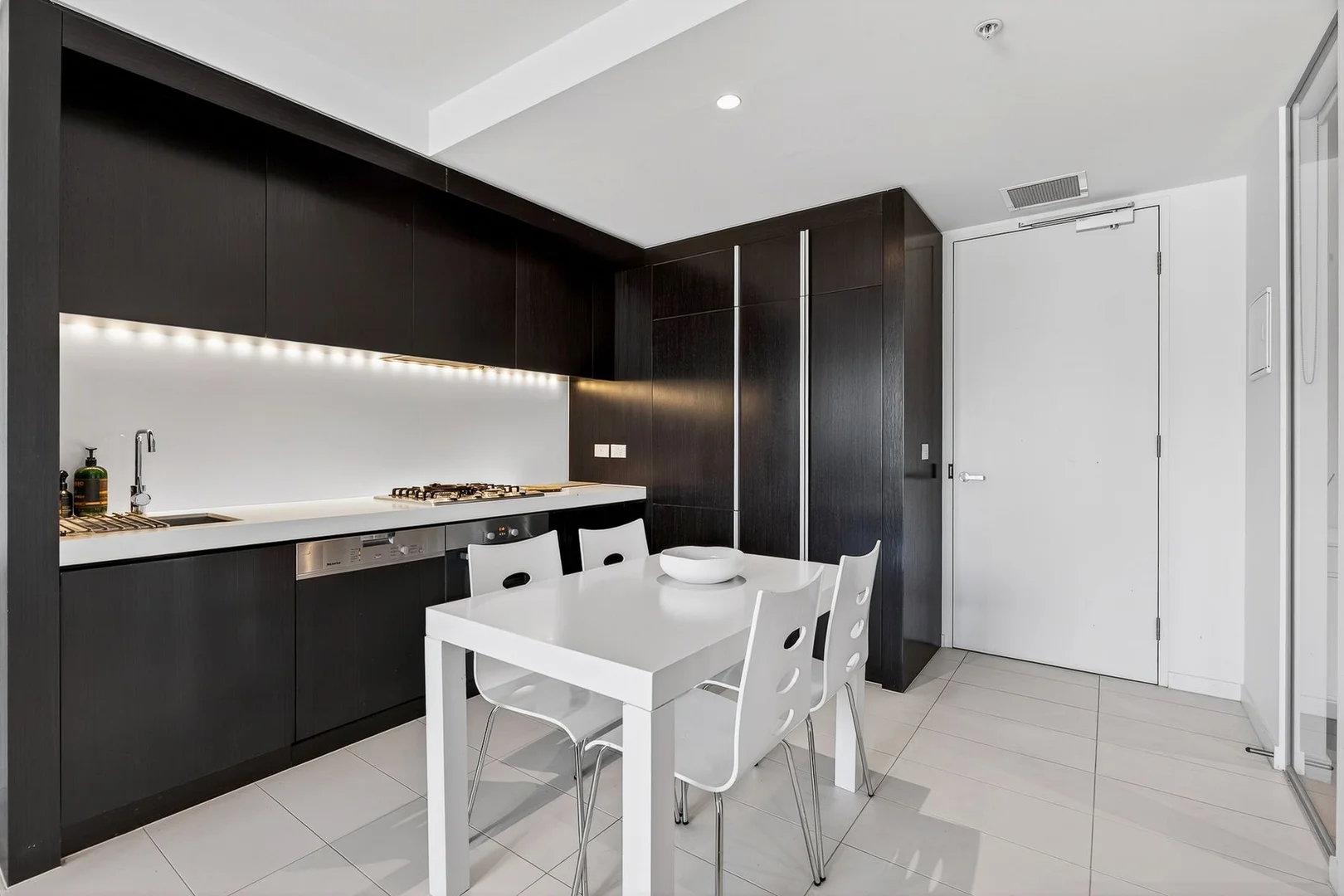 Additional image 6 of 1111/50 Albert Road, South Melbourne VIC 3205