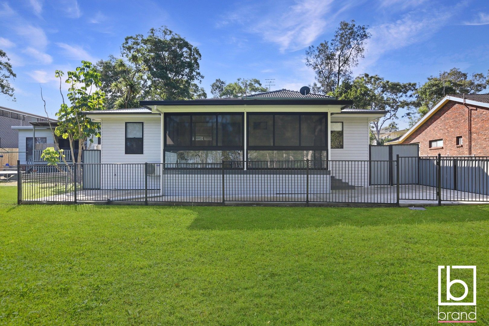 3 bedrooms House in 18a Liamena Avenue SAN REMO NSW, 2262