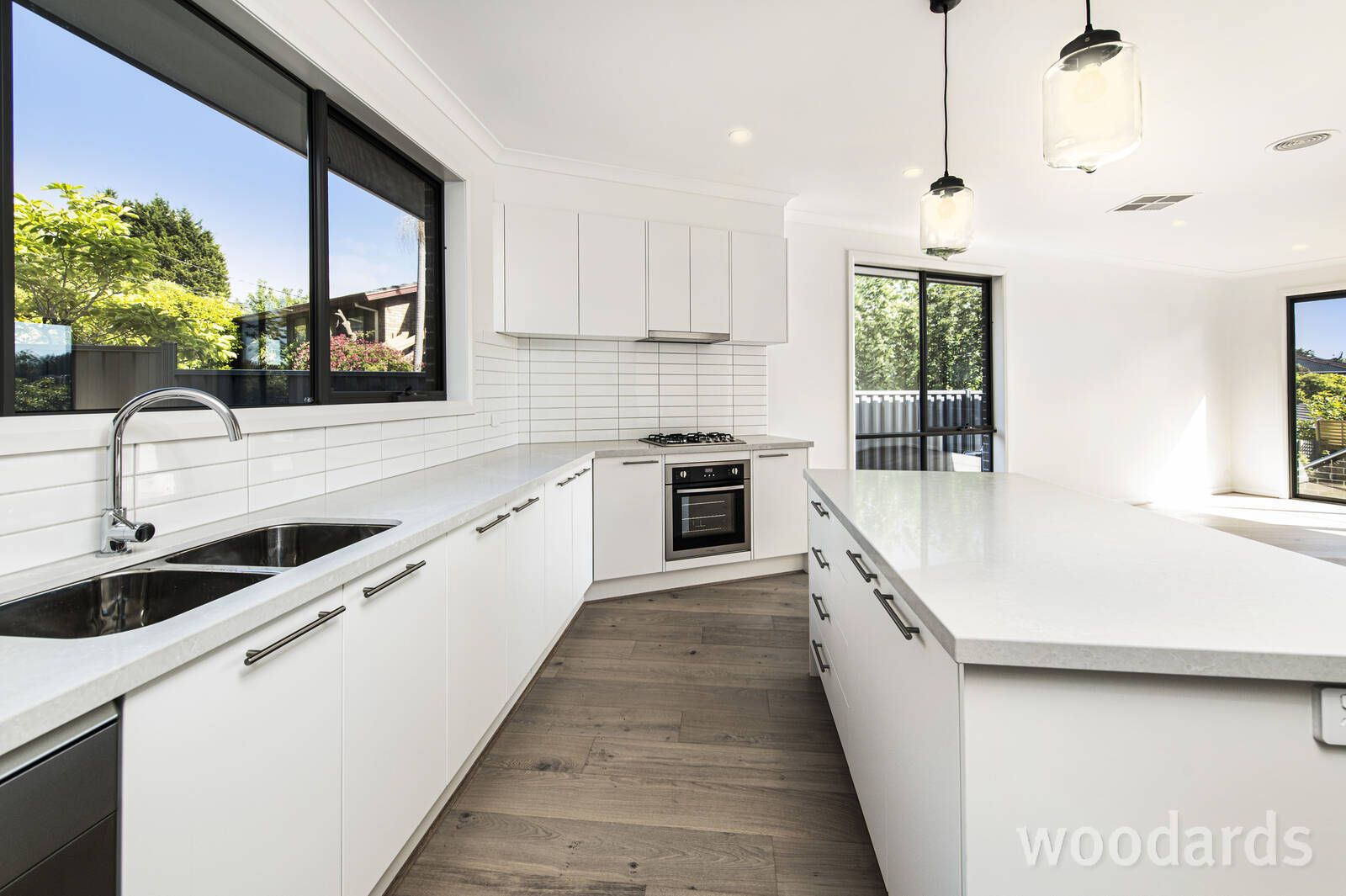 1/7 Adley Court, Vermont South VIC 3133, Image 2