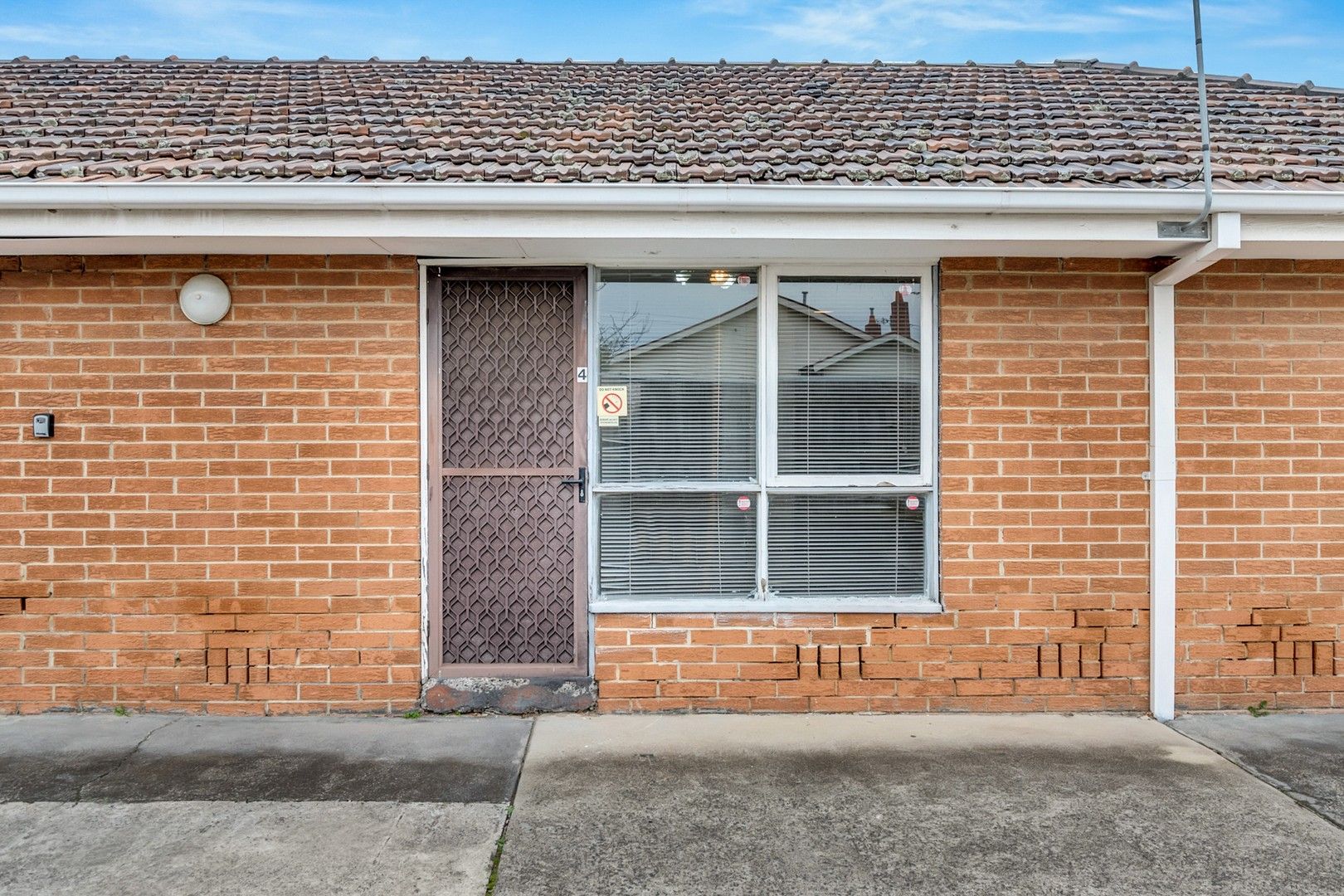 1 bedrooms Apartment / Unit / Flat in 4/6 Garnet Street BRUNSWICK VIC, 3056
