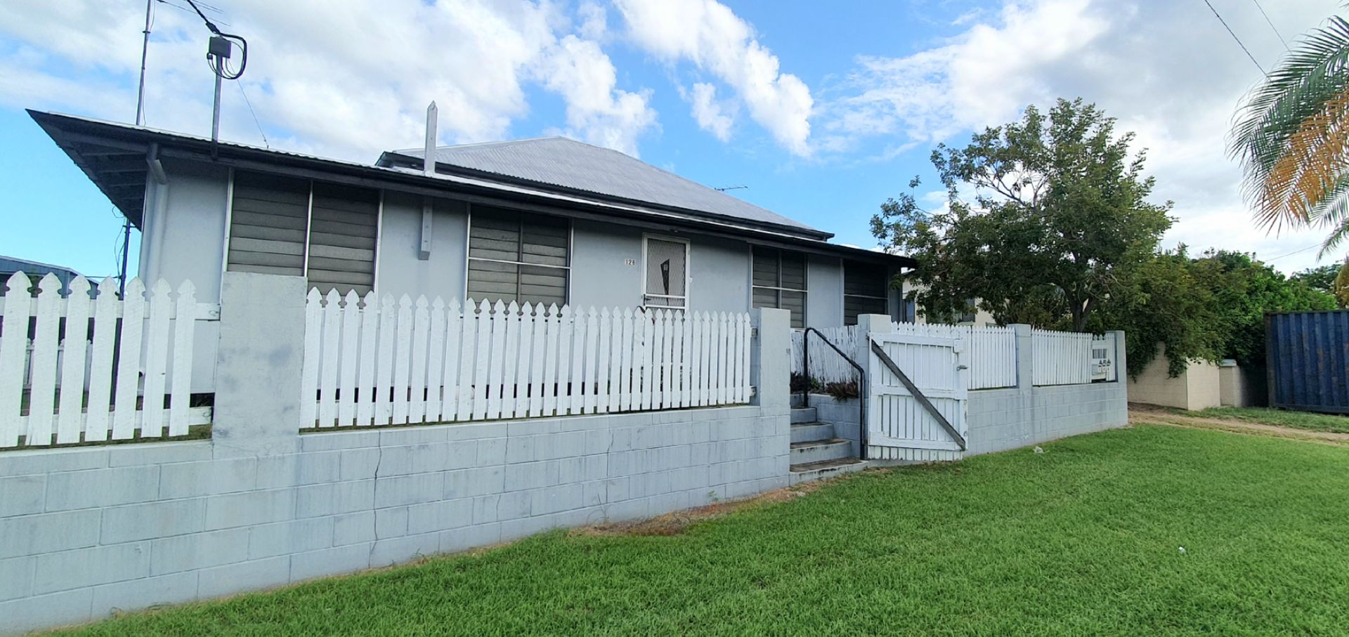 3/128 Wilmington Street, Ayr QLD 4807