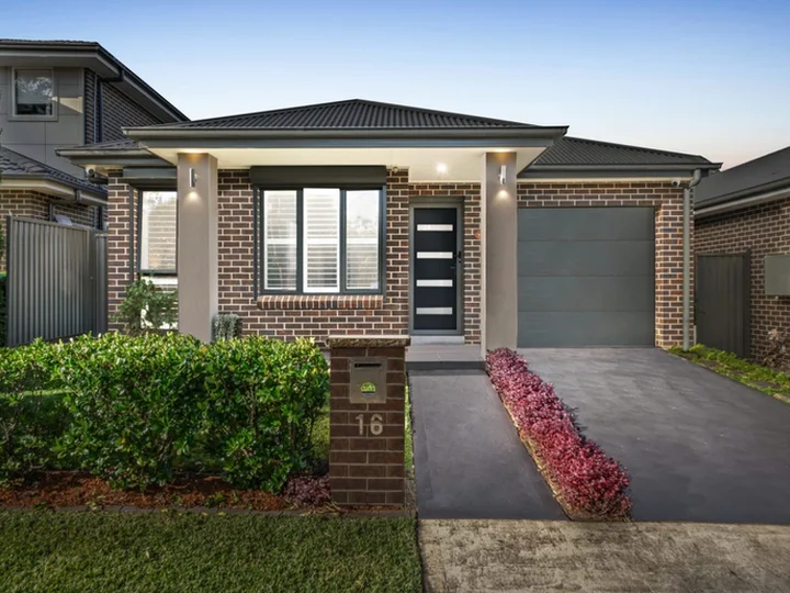 16 Tedbury Road, Jordan Springs NSW 2747