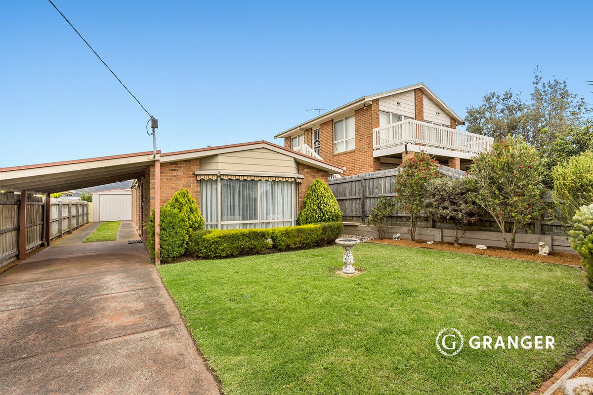 3 bedrooms House in 111 Fourth Avenue ROSEBUD VIC, 3939