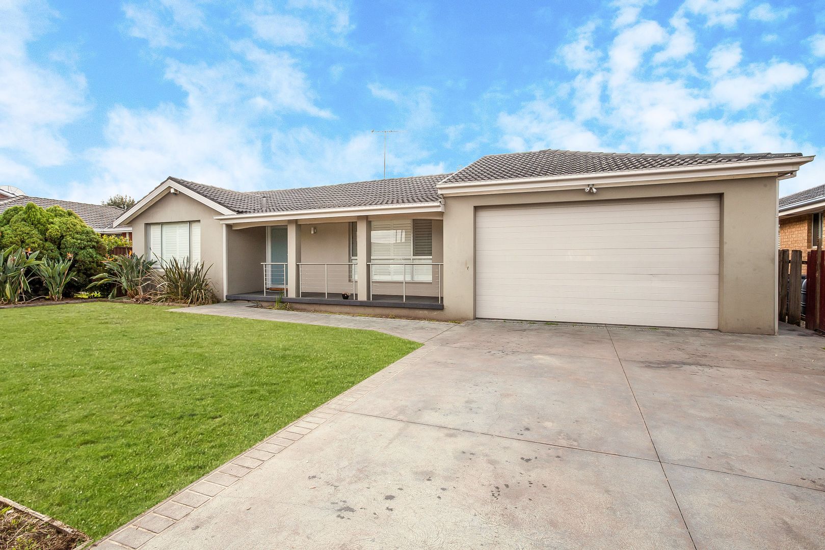 16 Rugby Crescent, Chipping Norton NSW 2170