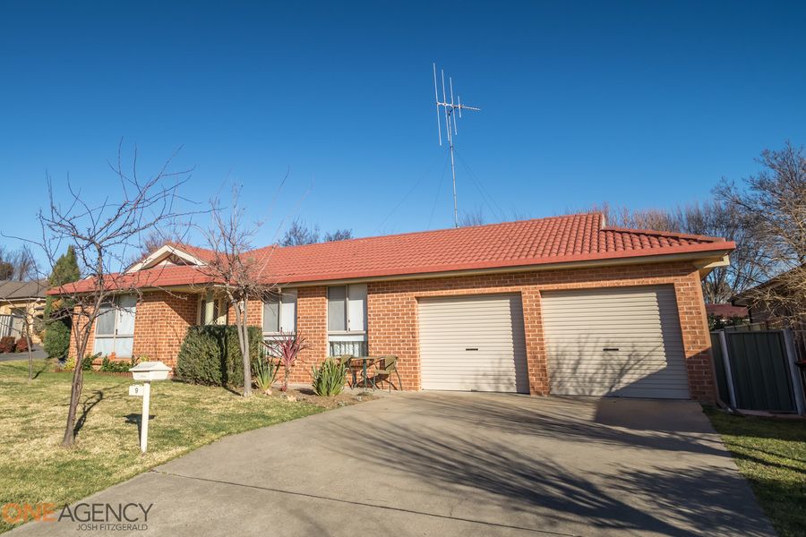 3 bedrooms House in 9 Cianfrano Place ORANGE NSW, 2800