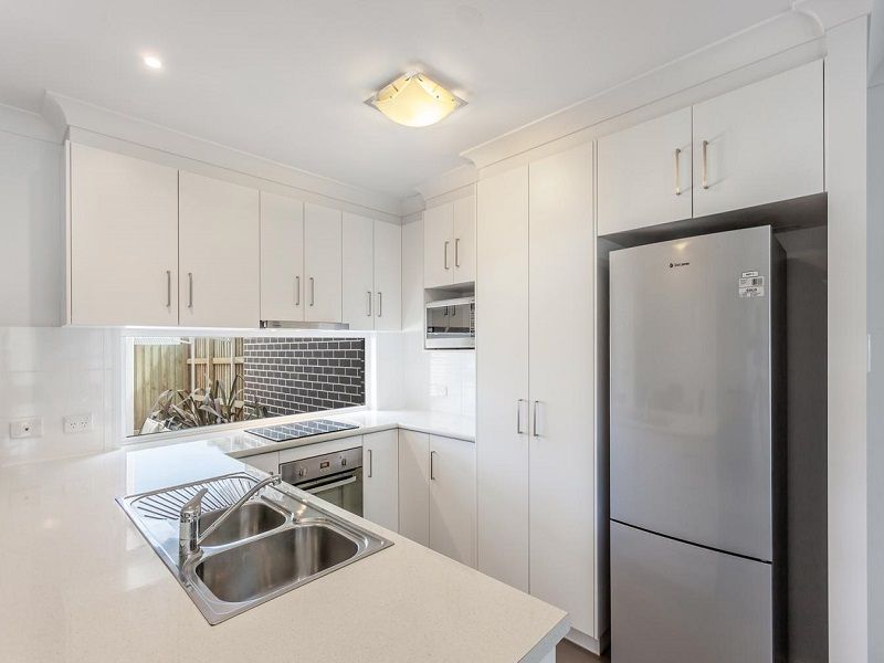 2/23 Furness Court, Kearneys Spring QLD 4350, Image 2