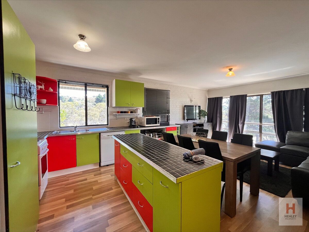 4 bedrooms Apartment / Unit / Flat in 21/13-15 Kirwan Close JINDABYNE NSW, 2627