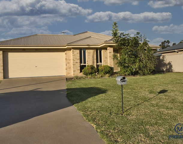 13 Golf Club Drive, Leeton NSW 2705