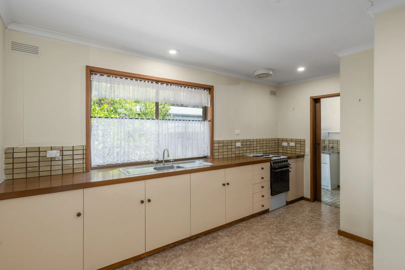 Additional image 4 of 4/88 Benalla Street, Benalla VIC 3672