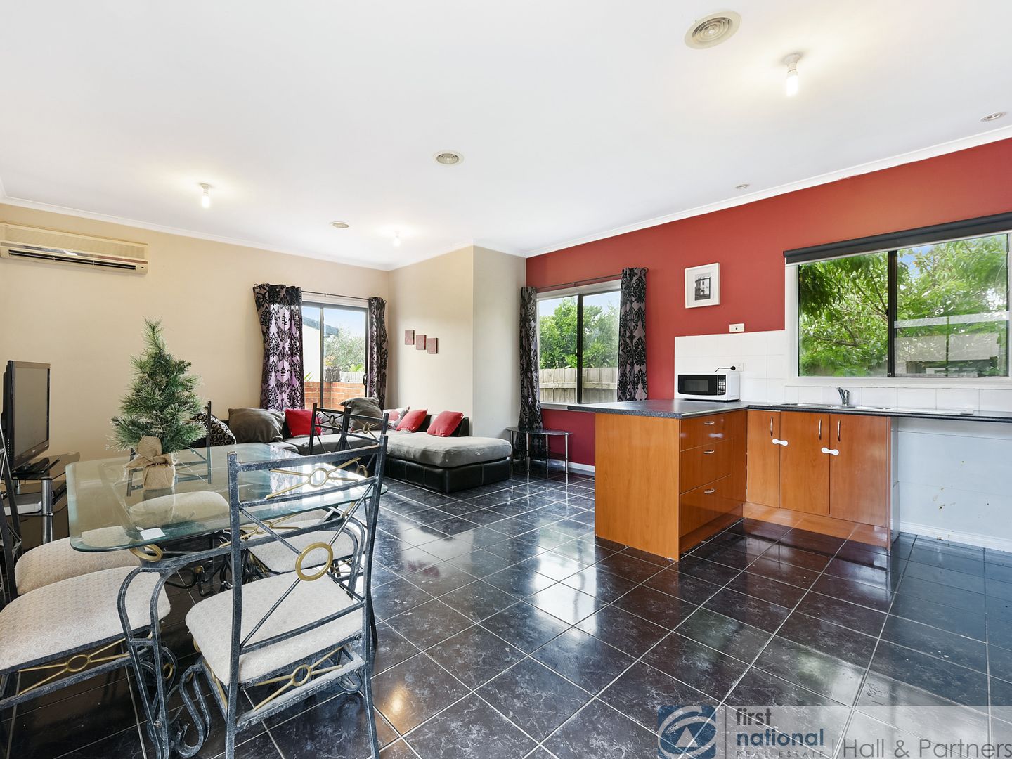 4/4 Hayes Road, Hampton Park VIC 3976, Image 1