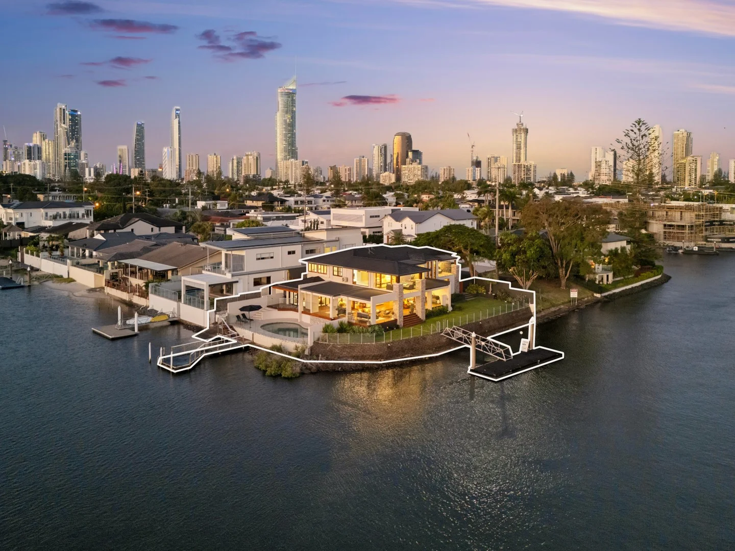 23 Etna Street, Isle Of Capri QLD 4217