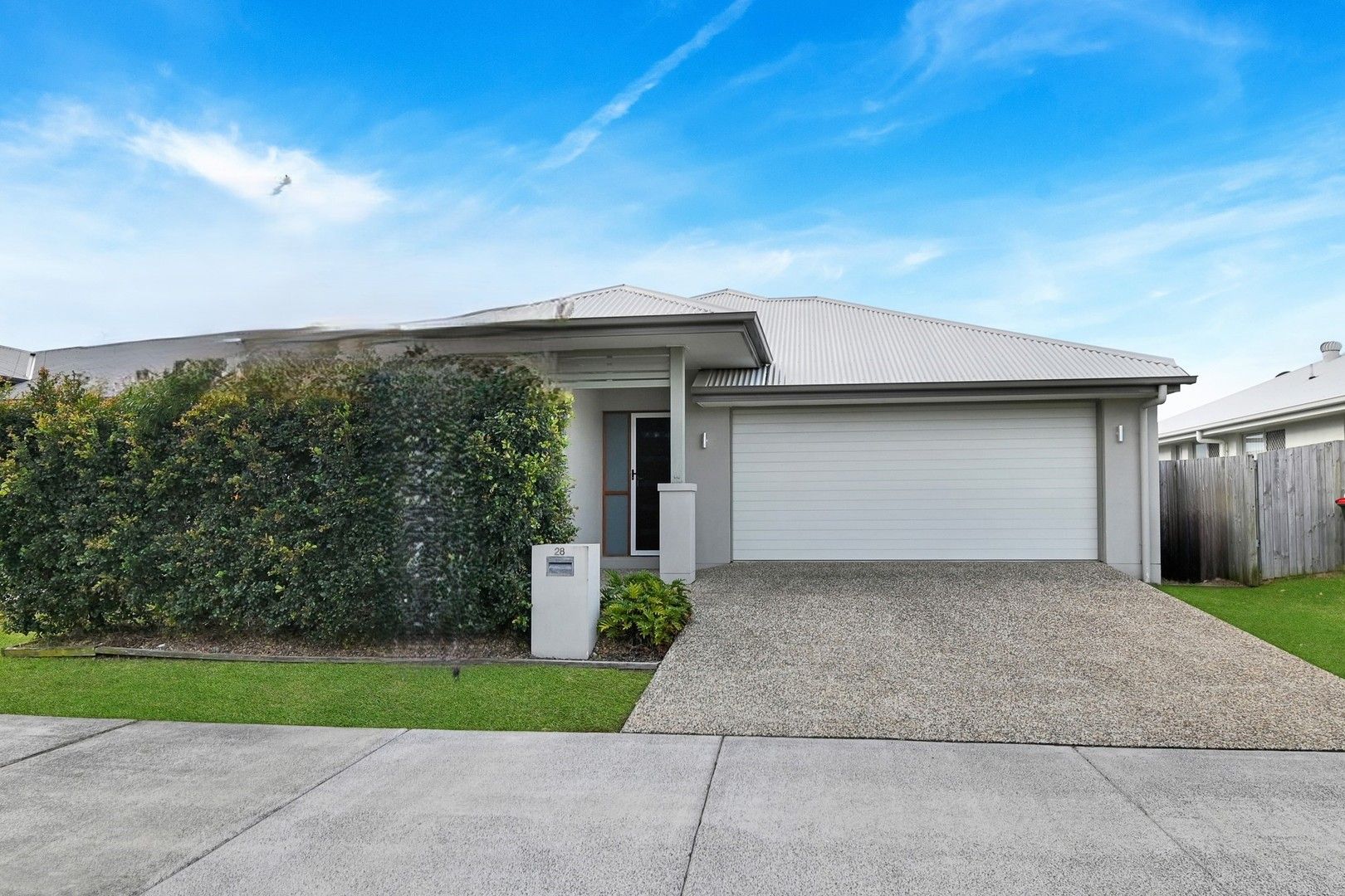 5 bedrooms House in 28 Stradbroke Street BURPENGARY EAST QLD, 4505