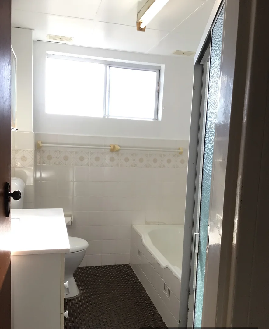 Additional image 8 of 2/27 Point Rd, Tuncurry NSW 2428