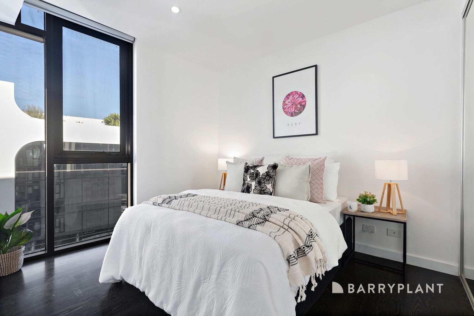 811/338 Kings Way, South Melbourne VIC 3205, Image 2