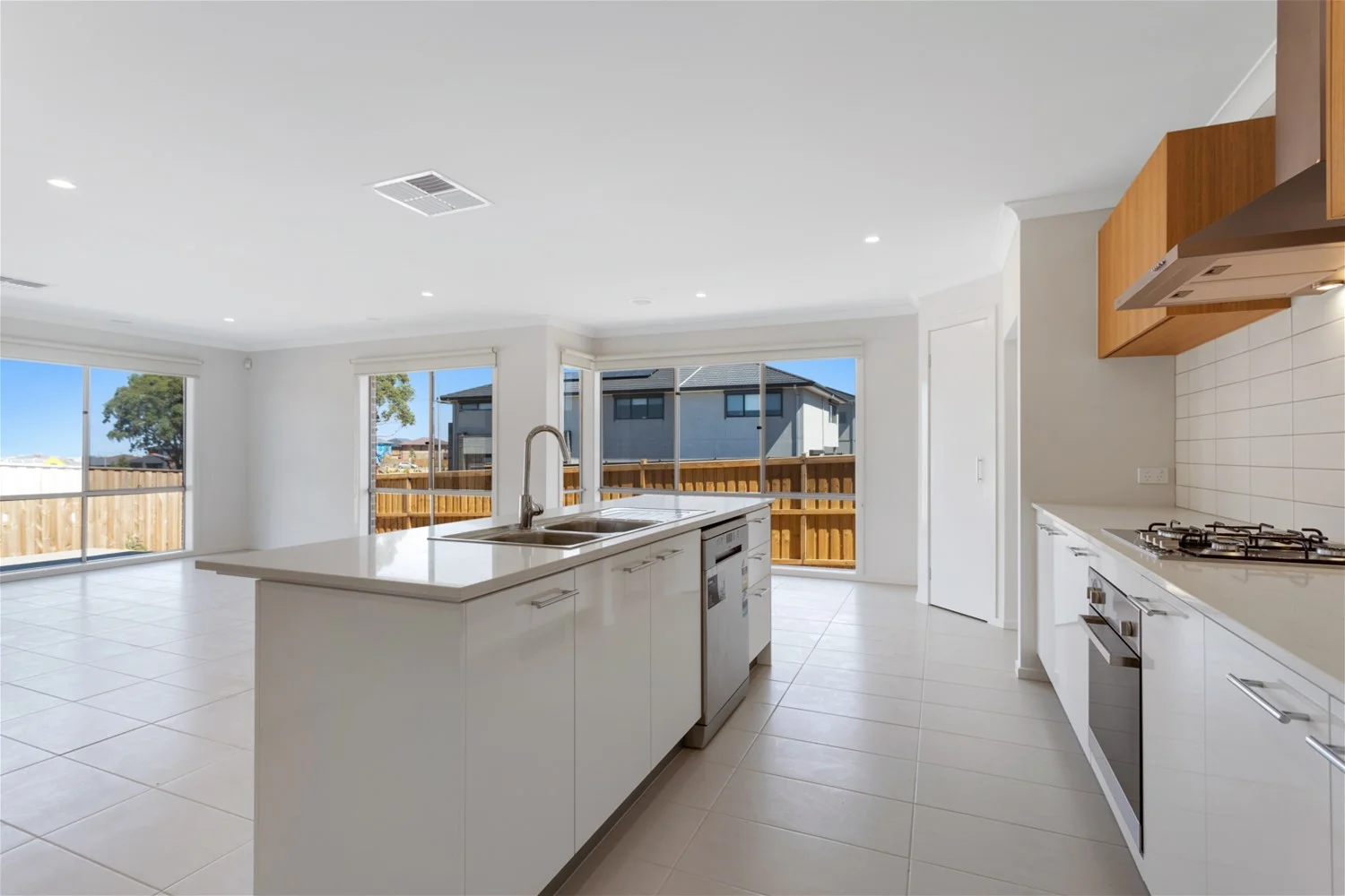 Additional image 4 of 2 Crooked St, Wollert VIC 3750