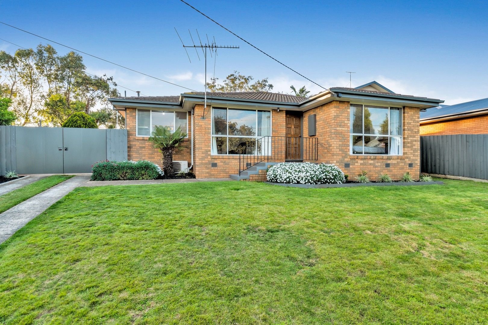 16 Tettenhall Ridge, Belmont VIC 3216 House For Rent 460 Domain