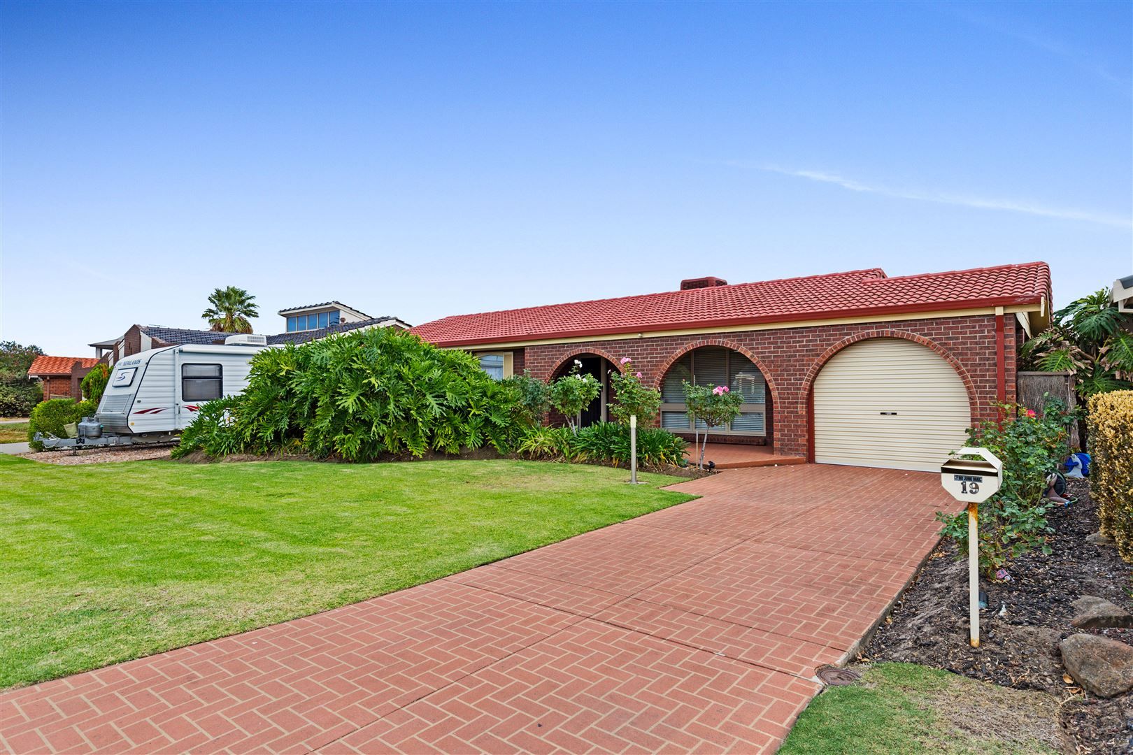 19 Newcombe Avenue, West Lakes Shore SA 5020, Image 0