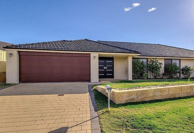 4 bedrooms House in 35 Battrass Loop BALDIVIS WA, 6171