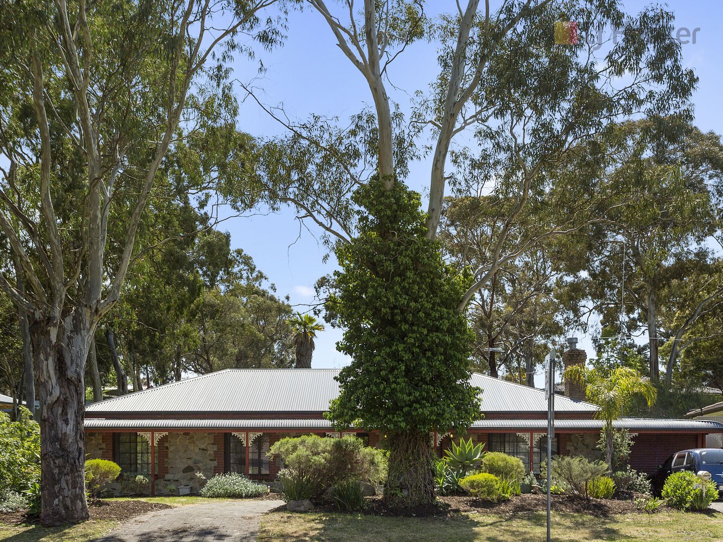 33 Sunnymeade Drive, Aberfoyle Park SA 5159, Image 1