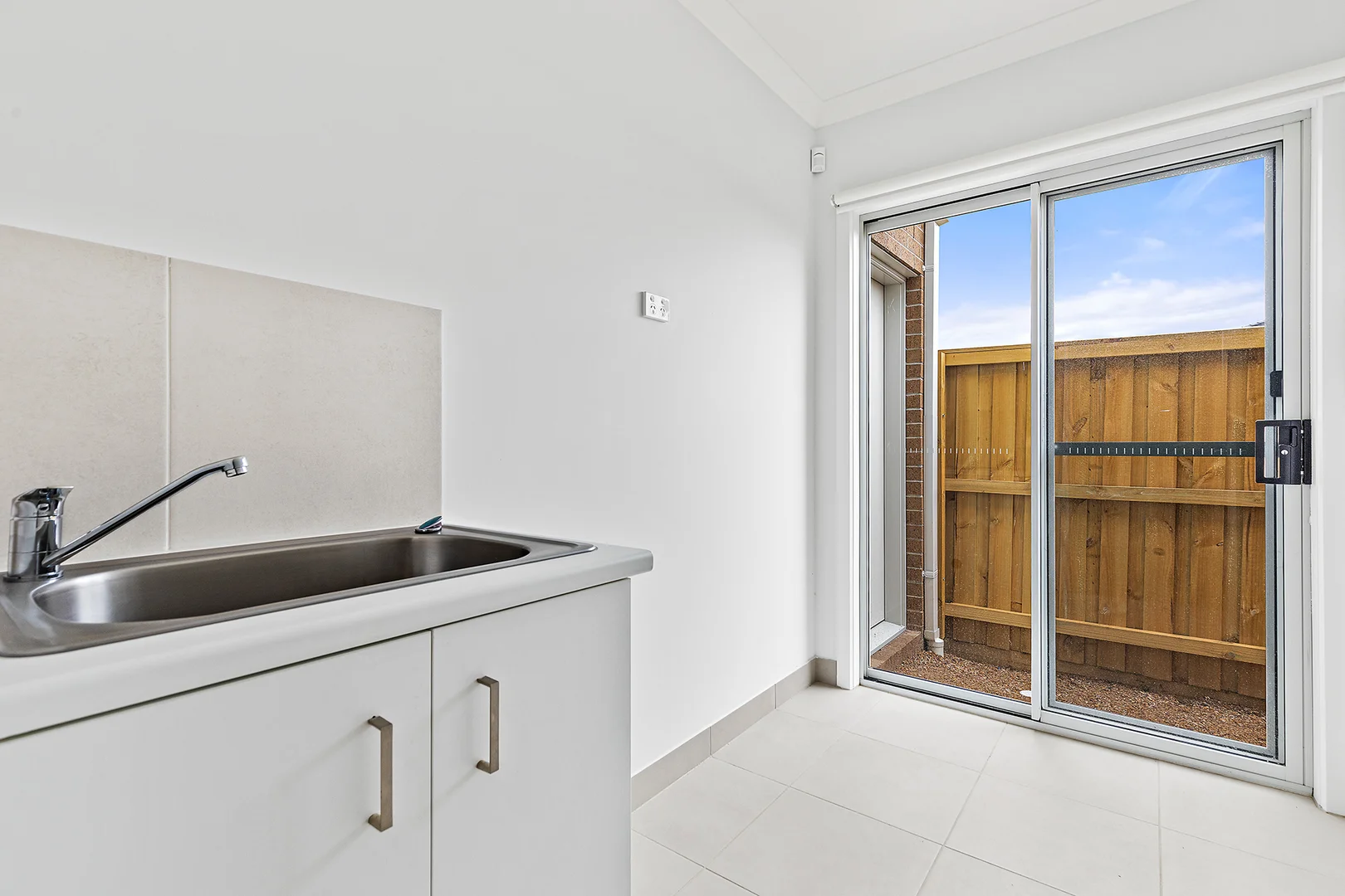 Additional image 11 of 1/53 Pyrus Crescent, Mickleham VIC 3064