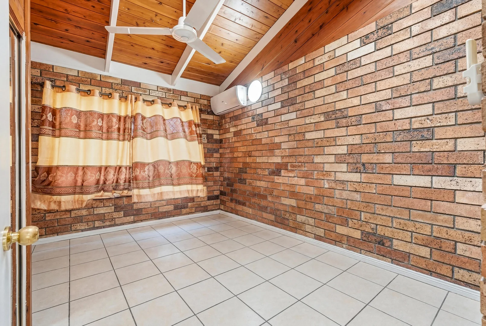 Additional image 12 of 12 Conradi Avenue, Crestmead QLD 4132