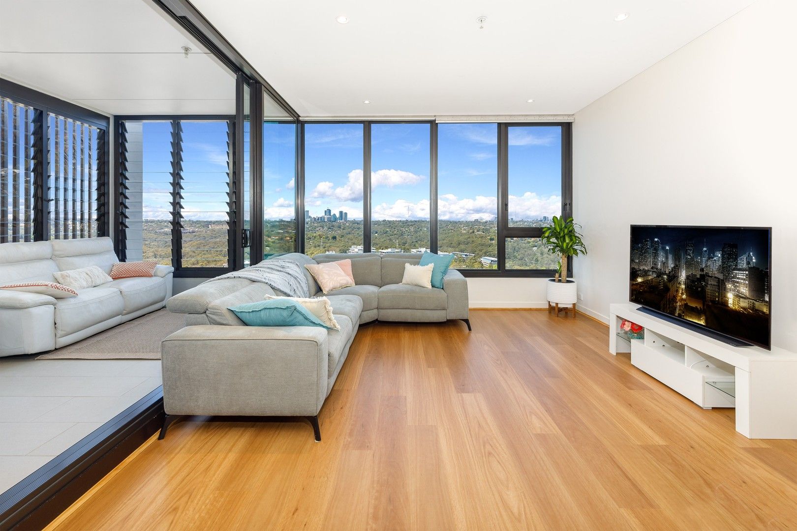 2103/1 Network Place, North Ryde NSW 2113, Image 0