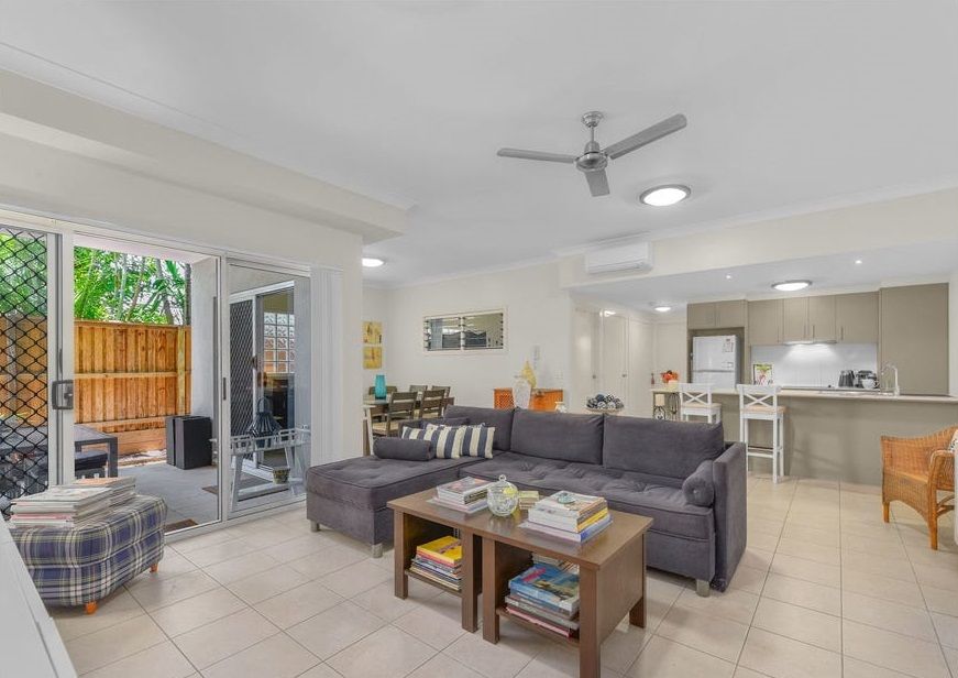 2 bedrooms Townhouse in 2/23 Thomas Street CLAYFIELD QLD, 4011