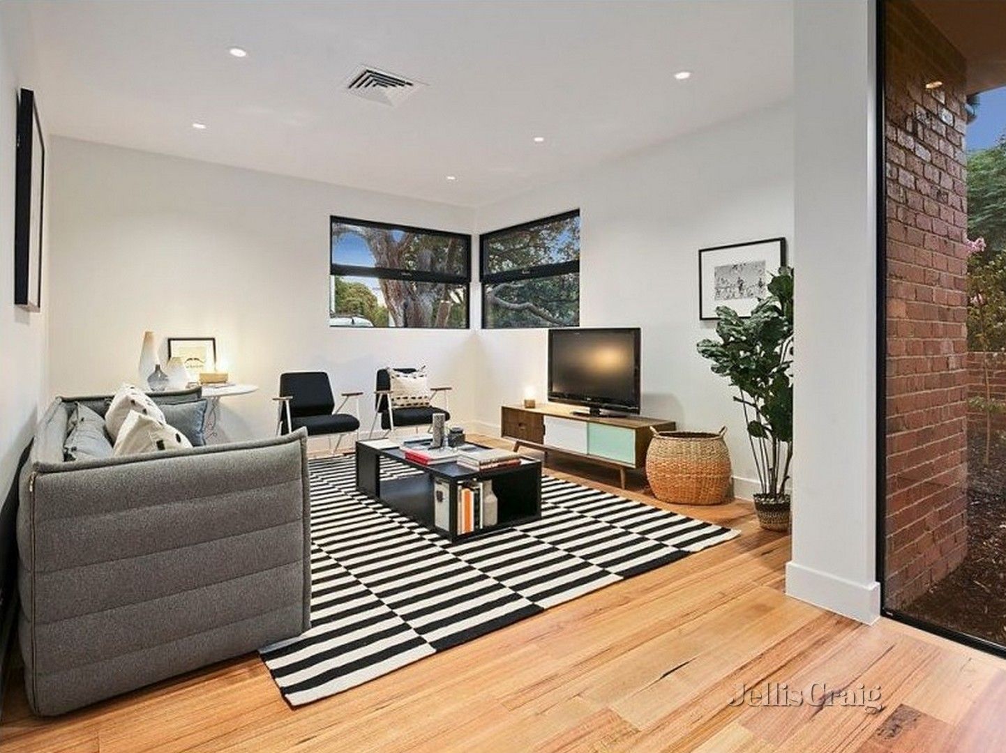 3 bedrooms House in 3 Como Street ALPHINGTON VIC, 3078