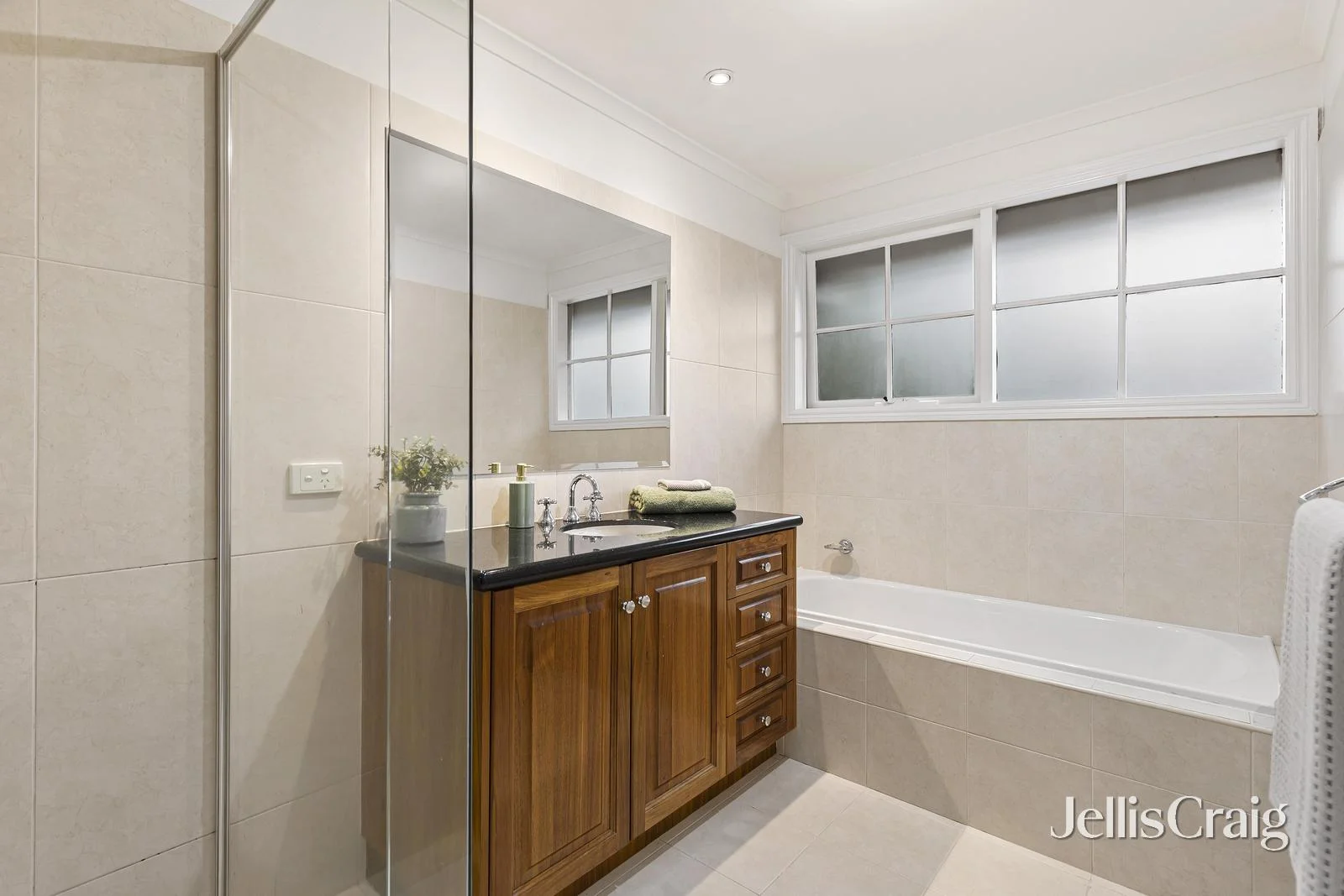 Additional image 10 of 12 Thorncombe Walk, Doncaster East VIC 3109