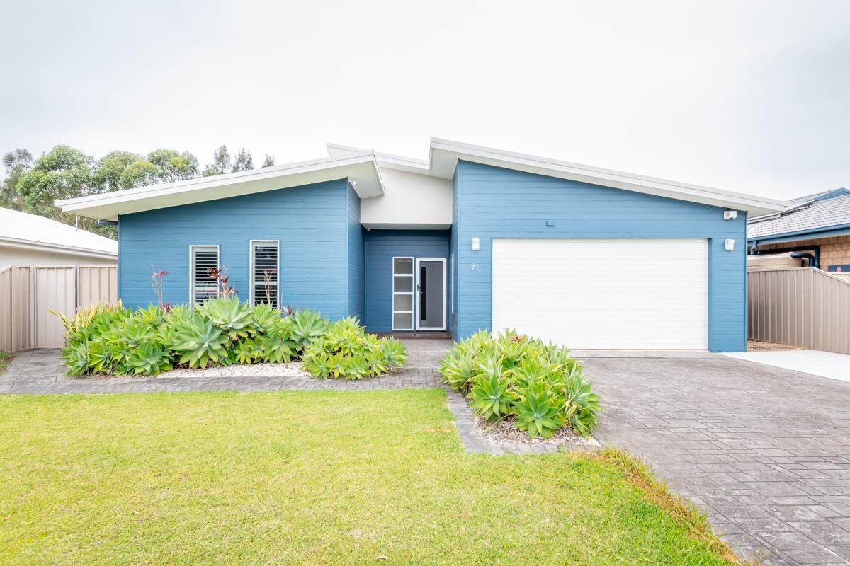 Corindi Beach NSW 2456 3 beds house for Rent, Low 1715 High 2520