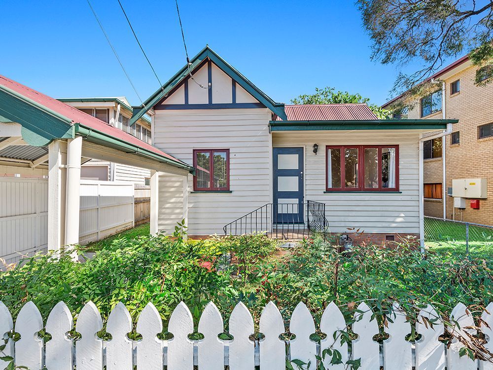 5 bedrooms House in 31 Earl Street GREENSLOPES QLD, 4120