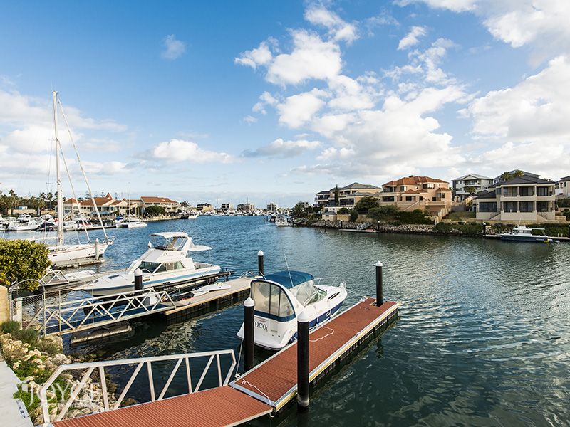 4 bedrooms Apartment / Unit / Flat in 1/6 Itea Place MINDARIE WA, 6030