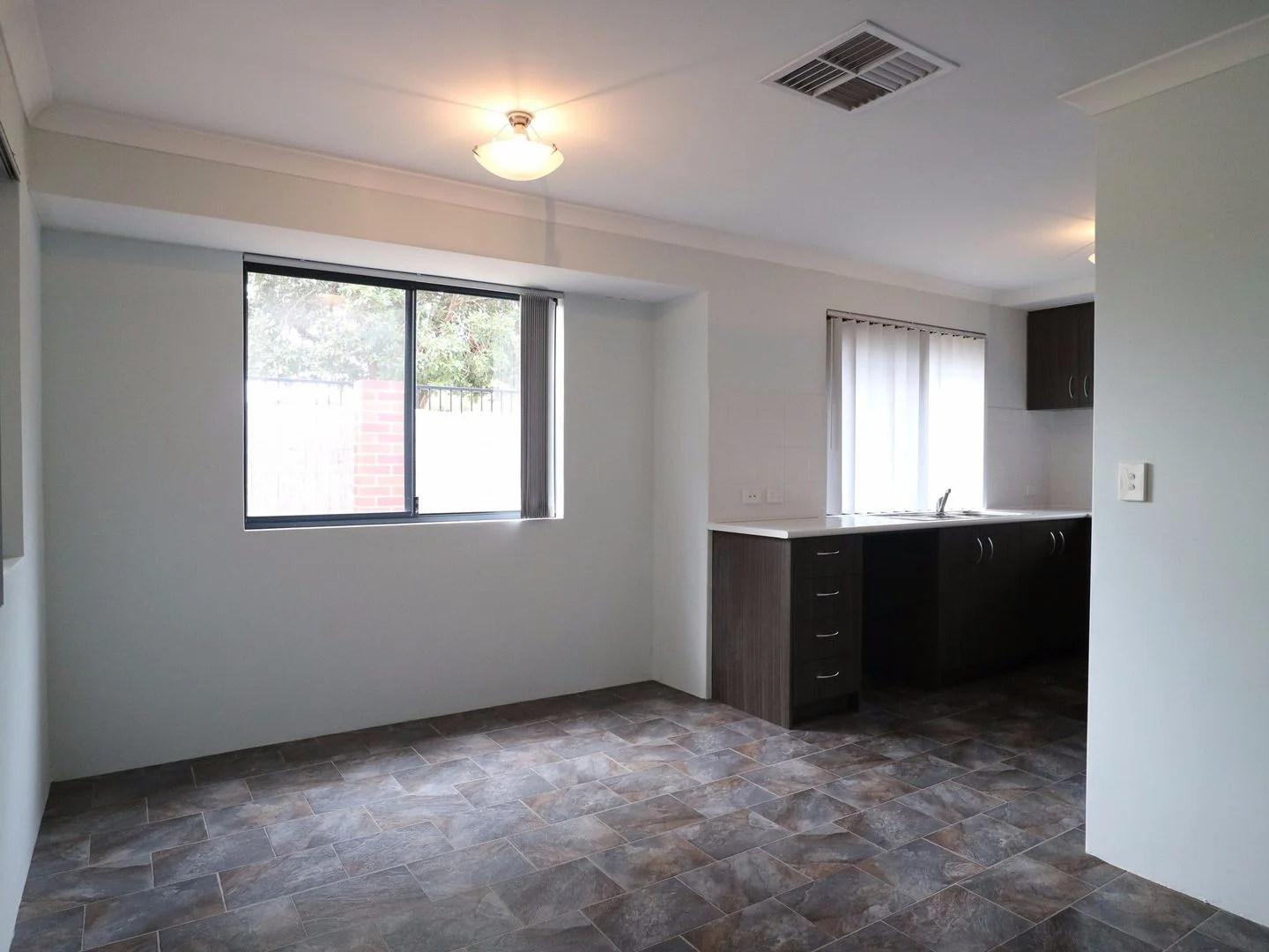 Additional image 2 of Unit 1/182 Epsom Av, Belmont WA 6104