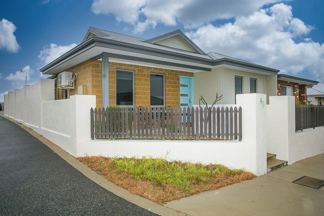 Picture of 40 Benson Loop, ALKIMOS WA 6038