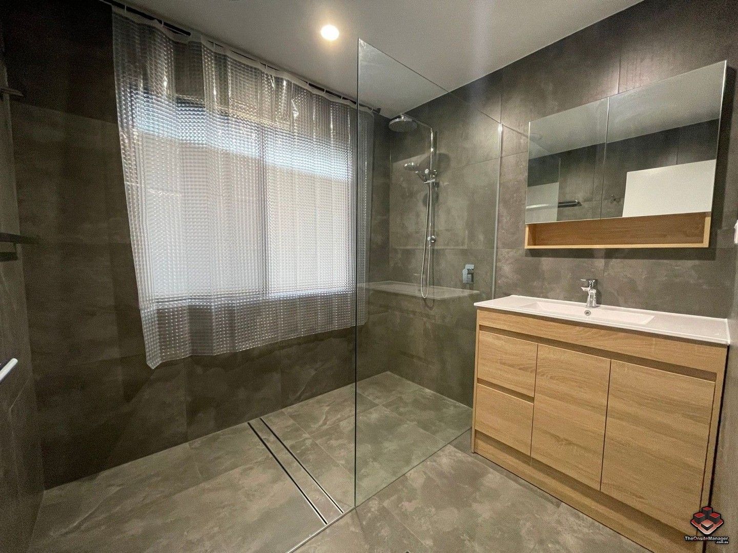 4 bedrooms House in 19 Fenton Drive TALLEBUDGERA QLD, 4228