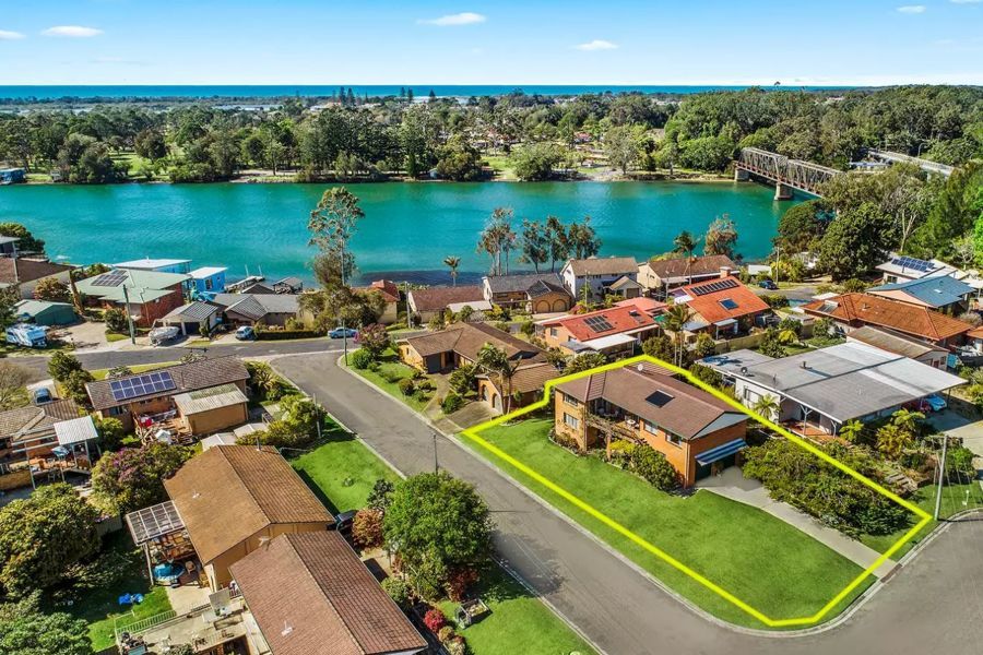 2 Essex Court, Urunga NSW 2455, Image 1