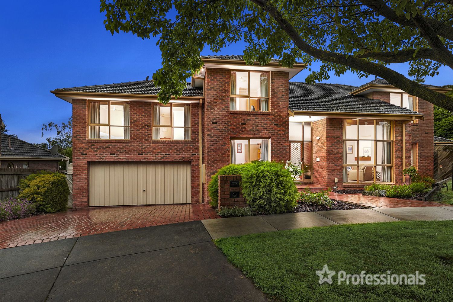 10 Sewart Close, Vermont South VIC 3133, Image 0