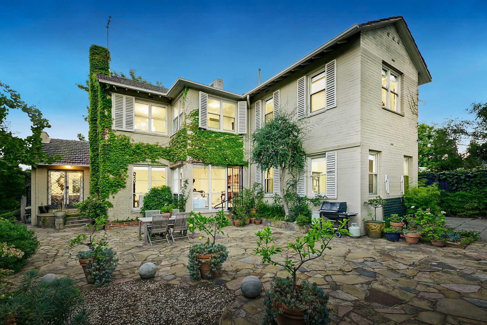 25 Denham Place, Toorak VIC 3142, Image 1